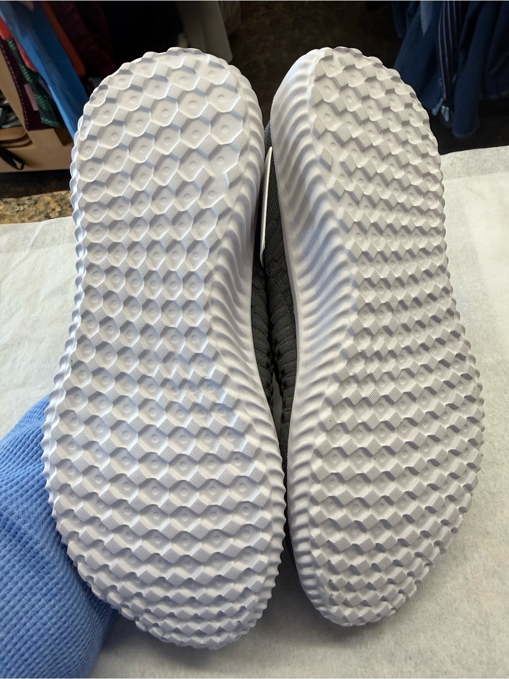Tiosebon Knit Slip On Sneakers Gray Comfort Walking Shoes NWT Size 41 - Picture 4 of 5